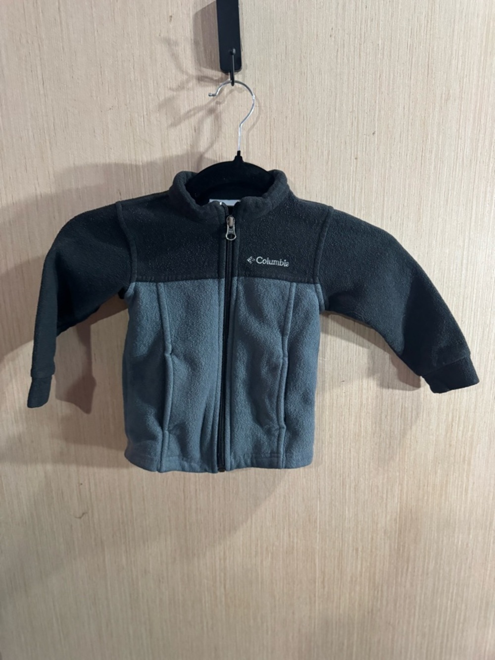 Columbia Two-Tone Infant Fleece Jacket - Black & Gray Size 18-24 Months
